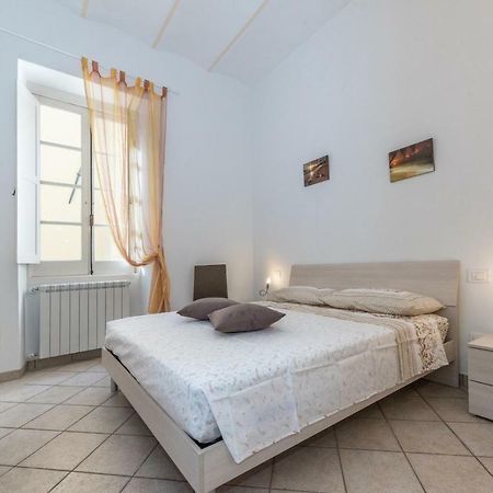 Finalborgo - Casa Nanetti 6 Posti In Centro Apartment ฟีนาเลลีกูเร ภายนอก รูปภาพ