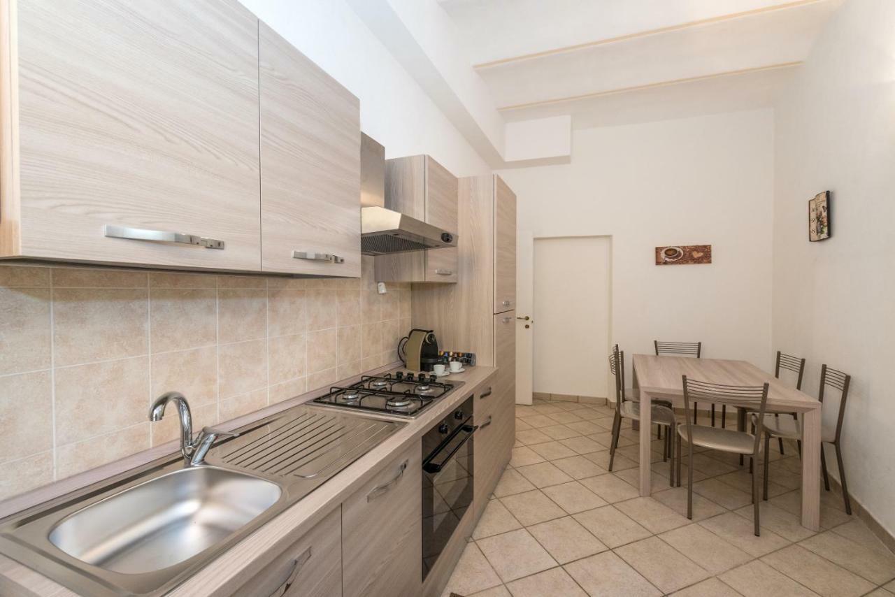 Finalborgo - Casa Nanetti 6 Posti In Centro Apartment ฟีนาเลลีกูเร ภายนอก รูปภาพ